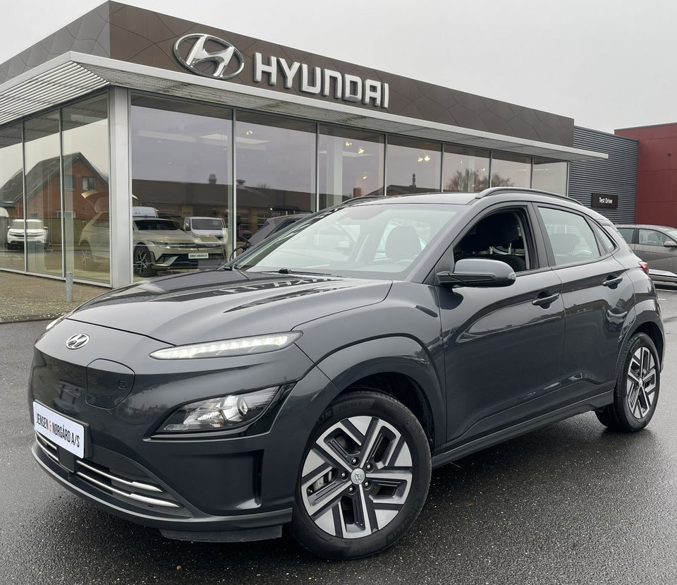 Hyundai Kona 64 EV Essential 5d