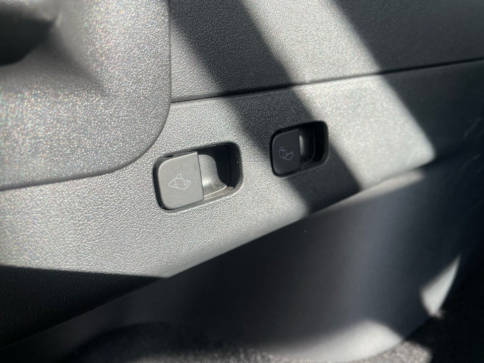 Tesla Model Y Long Range AWD 5d