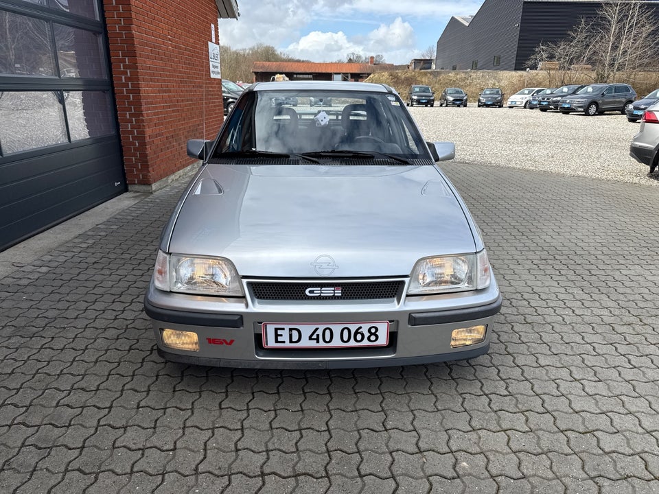 Opel Kadett 2,0 GSi 16V 5d