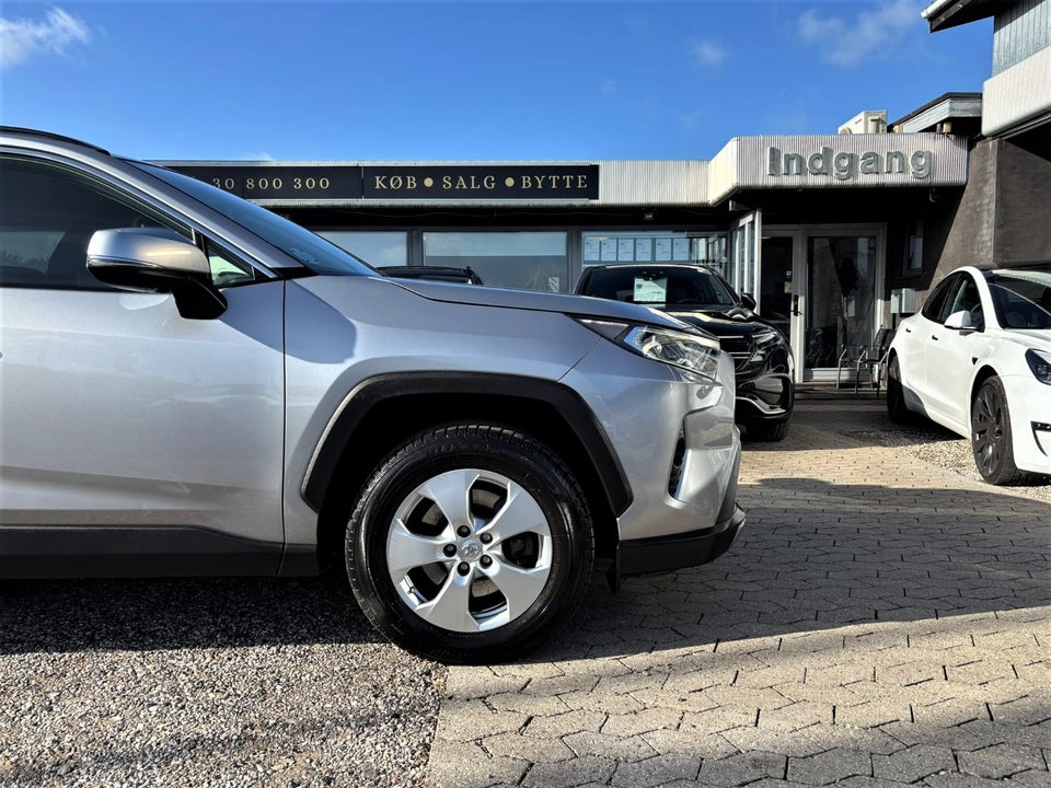 Toyota RAV4 2,5 Hybrid H4 MDS 5d