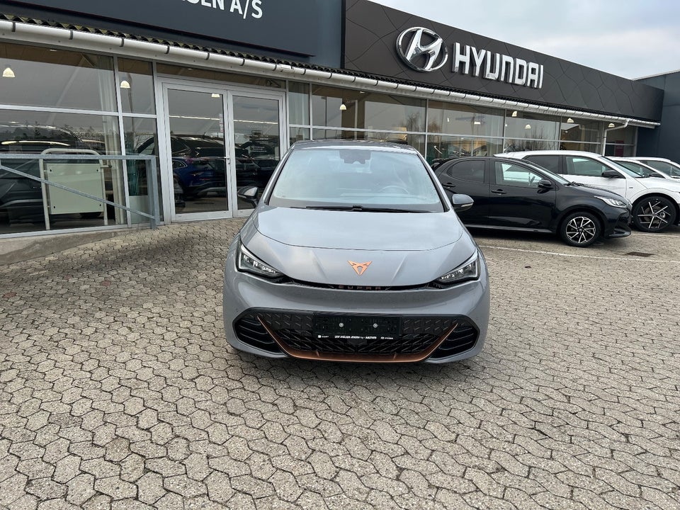 Cupra Born 77 e-Boost Dinamica Pack High 5d