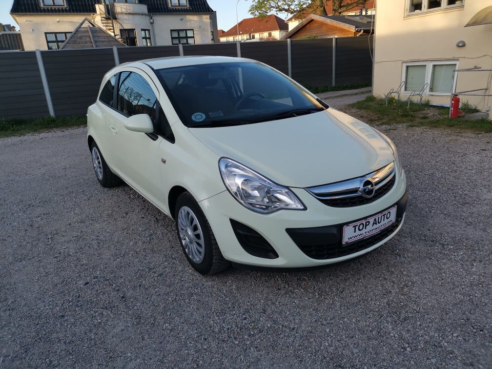 Opel Corsa 1,0 12V Enjoy 3d