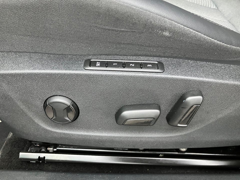 Skoda Enyaq 60 iV Premium 5d