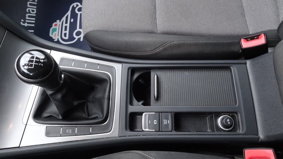 VW Golf VII 1,6 TDi 110 Trendline BM Van 5d