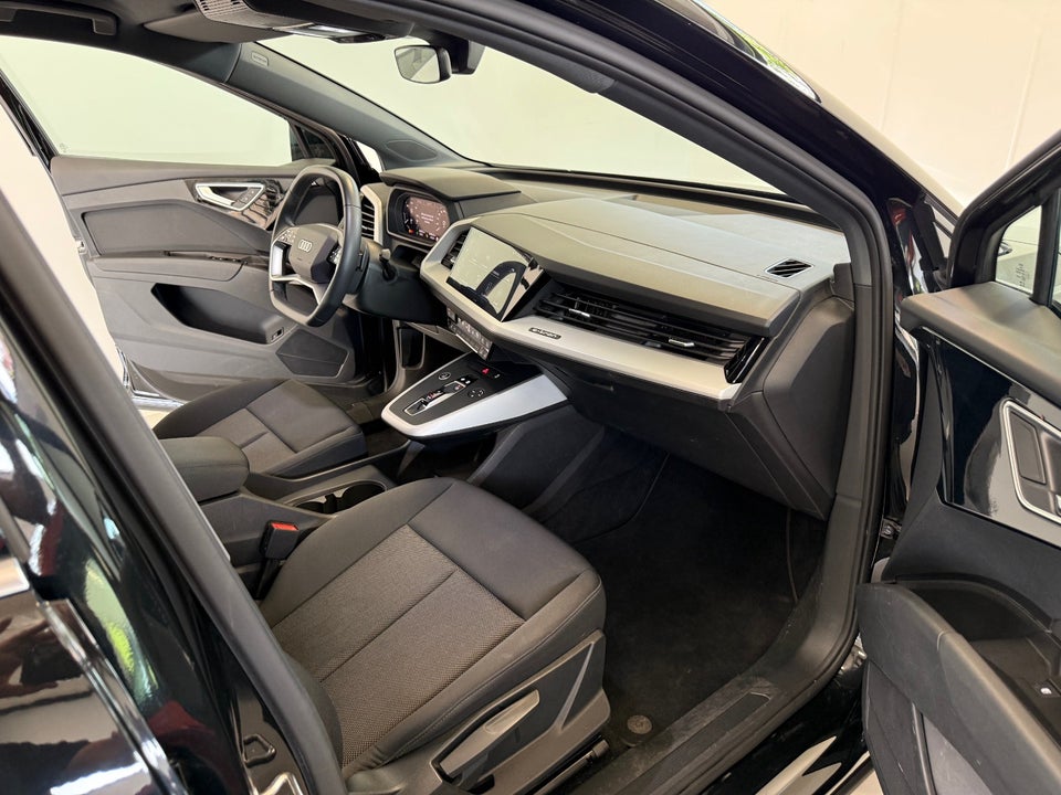 Audi Q4 e-tron 40 Attitude S-line 5d