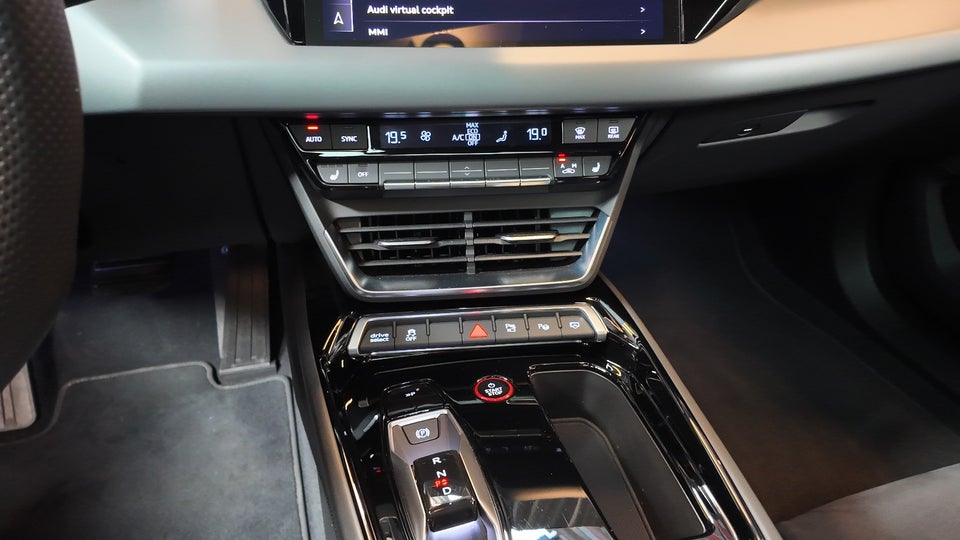 Audi e-tron GT quattro 4d