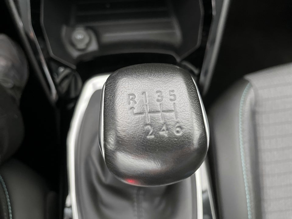 Peugeot 2008 1,2 PureTech 130 Allure Pack 5d