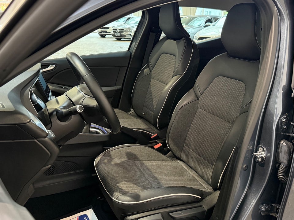 Renault Clio V 1,0 TCe 100 Intens 5d