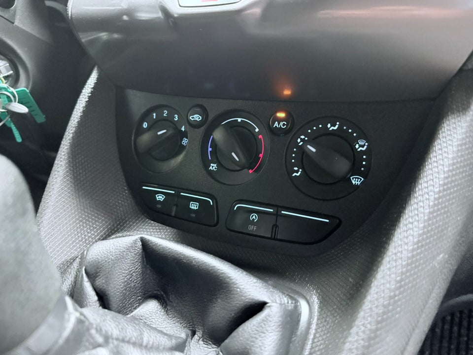 Ford Transit Connect 1,6 TDCi 75 Ambiente kort 5d