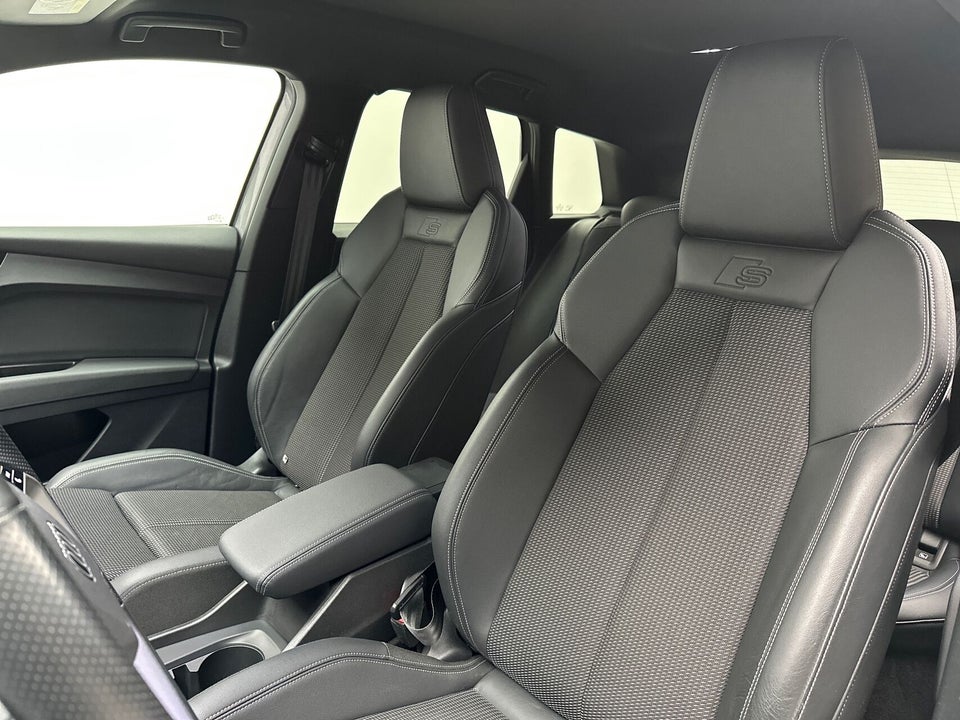 Audi Q4 e-tron 40 S-line 5d