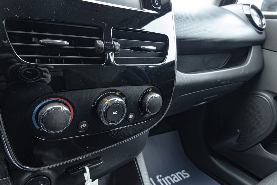 Renault Clio IV 0,9 TCe 90 Dynamique Sport Tourer 5d