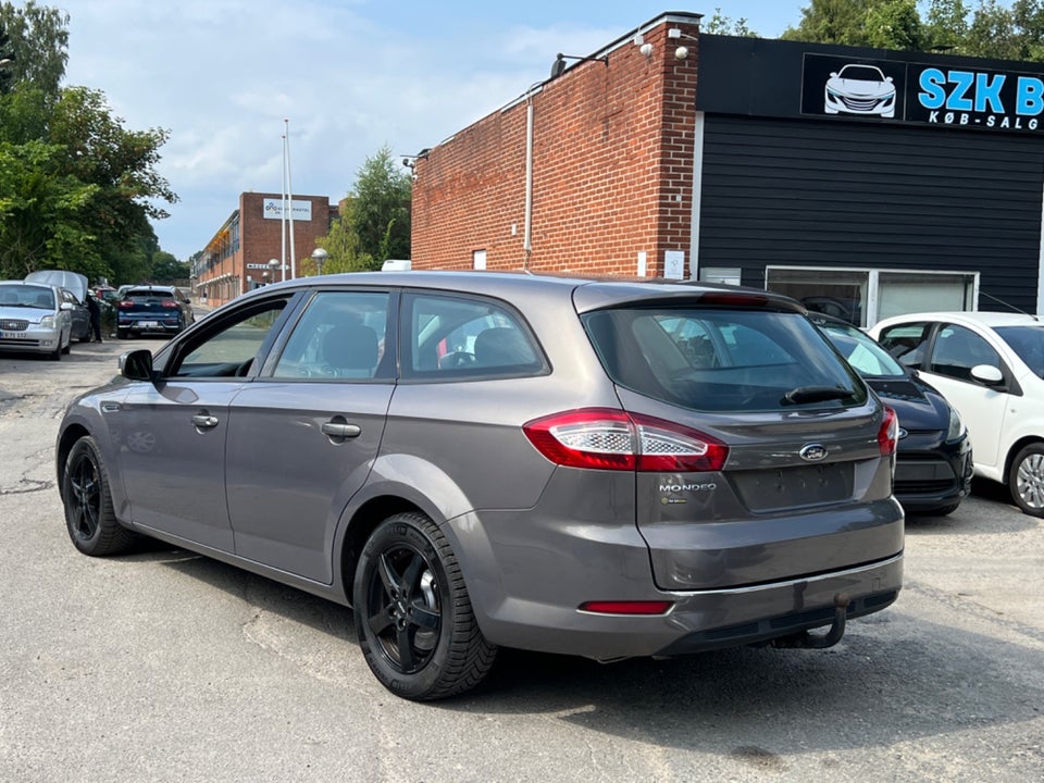 Ford Mondeo 2,0 TDCi 140 Titanium aut. 5d