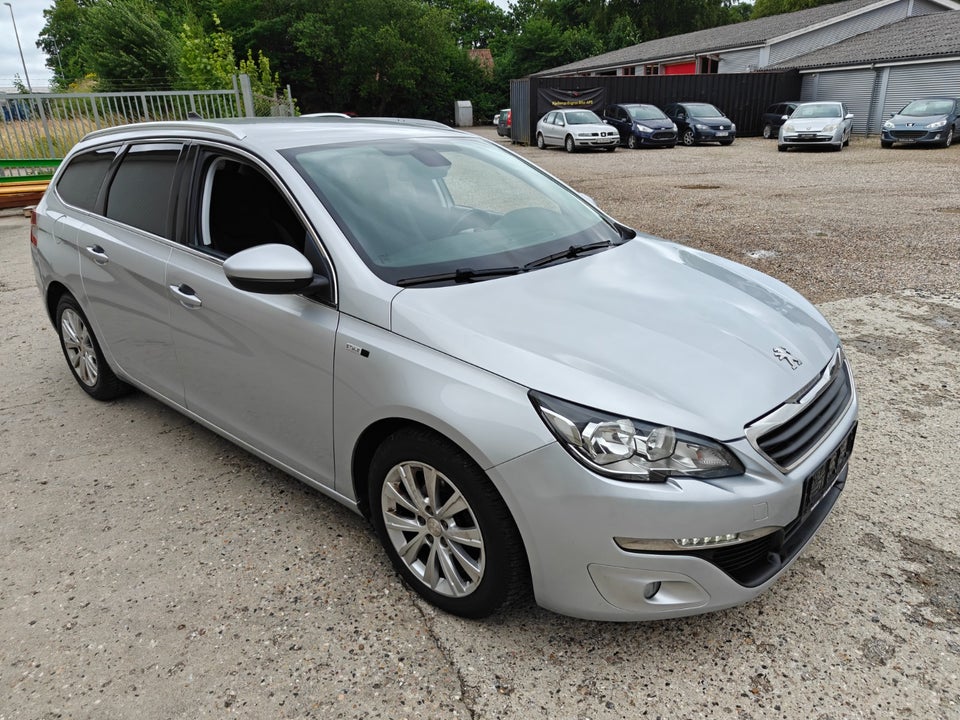 Peugeot 308 1,6 BlueHDi 120 Style Limited SW 5d