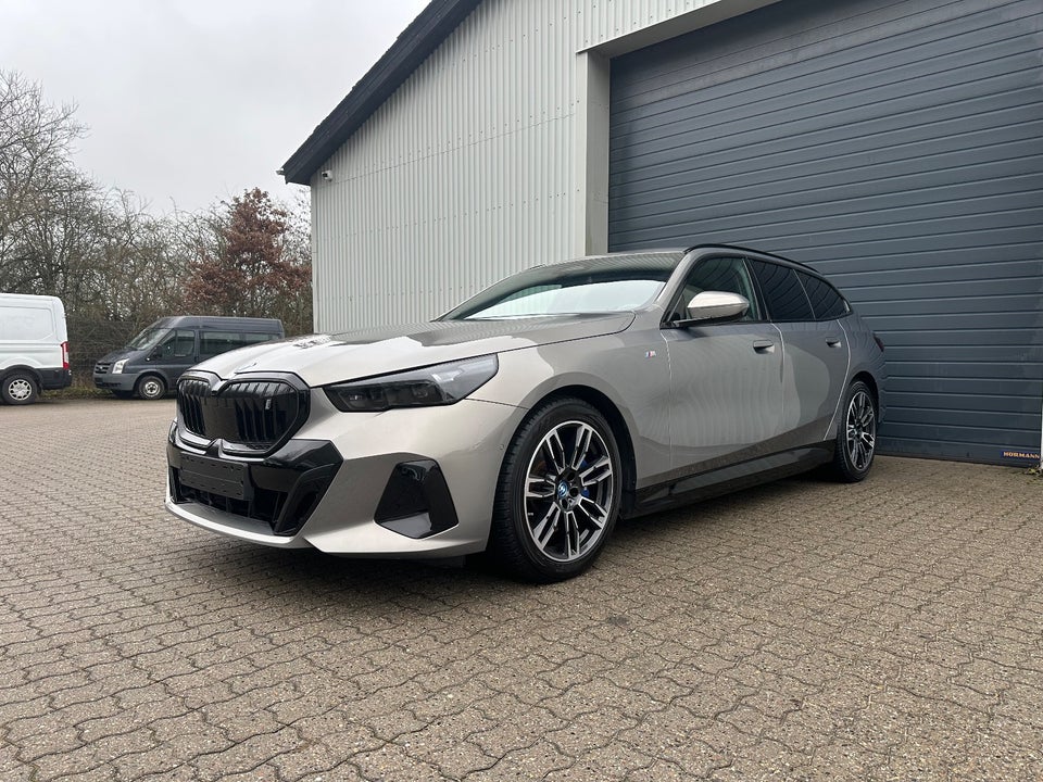 BMW i5 eDrive40 Touring M-Sport Pro 5d