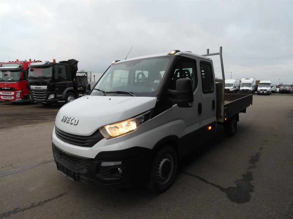 Iveco Daily 2,3 35S14 Mandskabsvogn m/lad 4d