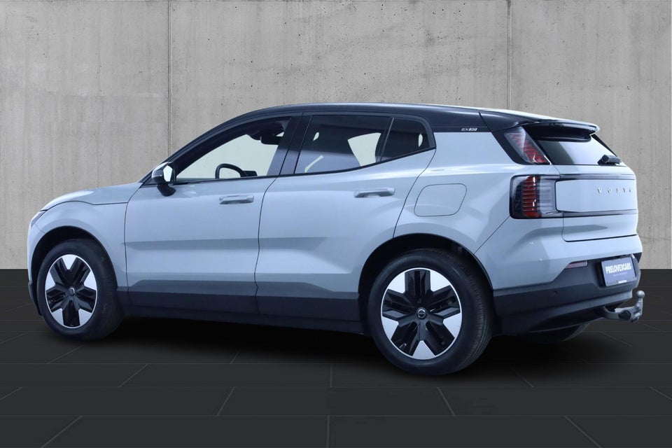 Volvo EX30 Standard Range Plus 5d