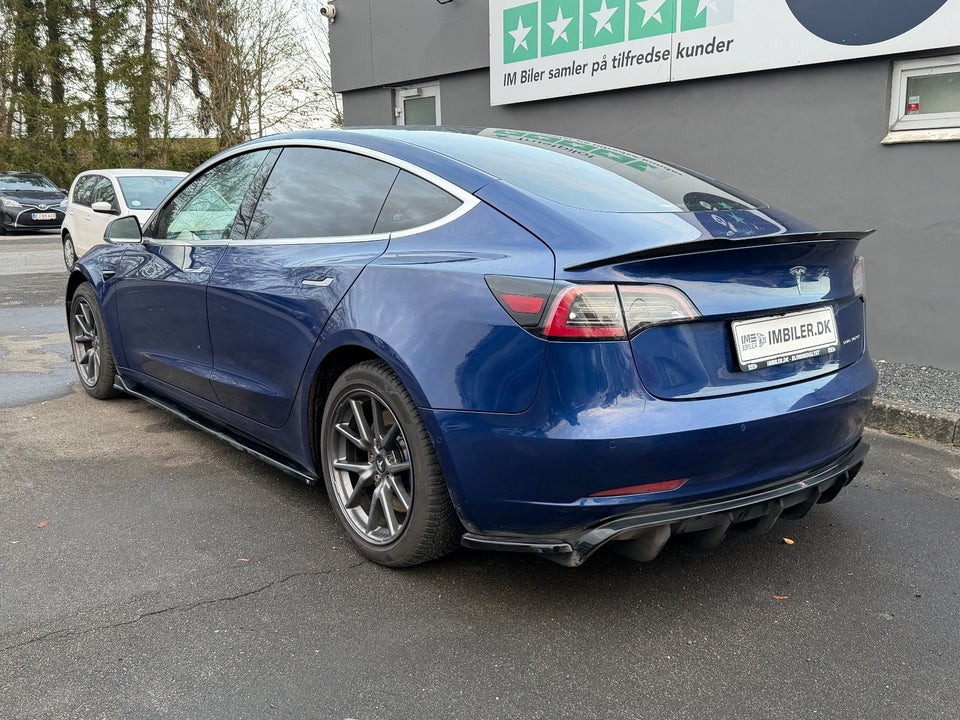 Tesla Model 3 Long Range AWD 4d