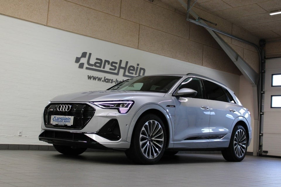 Audi e-tron 55 S-line quattro 5d