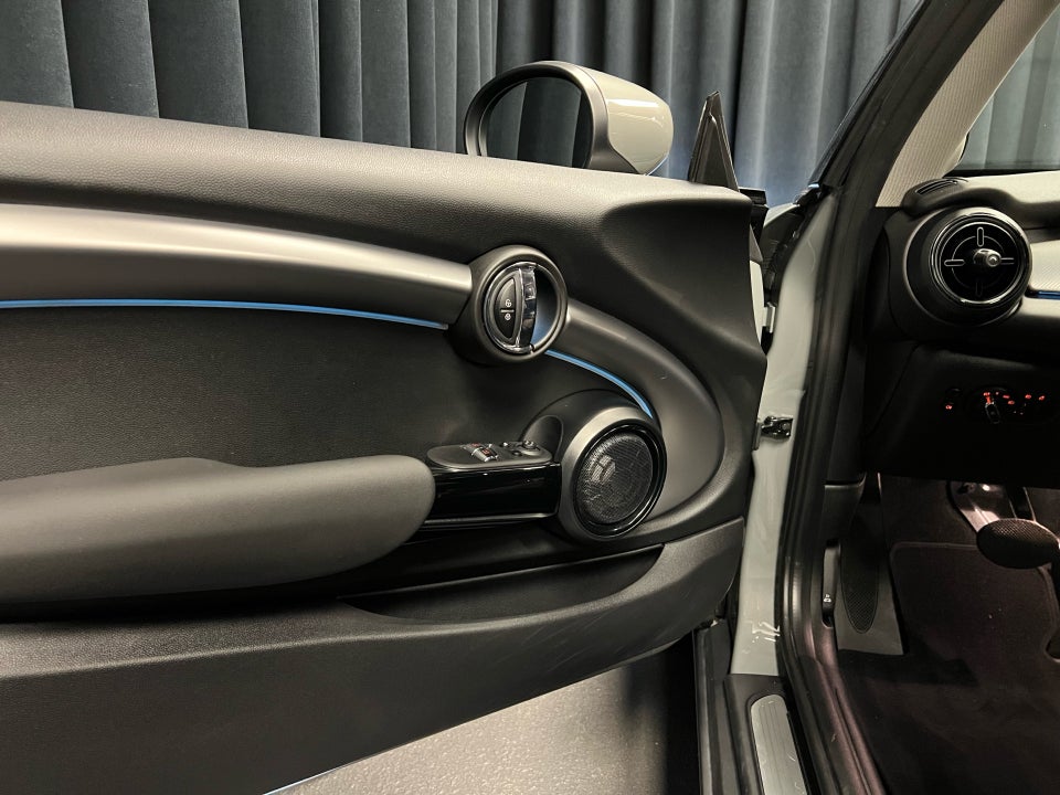 MINI Cooper SE Edition Premium Plus 3d