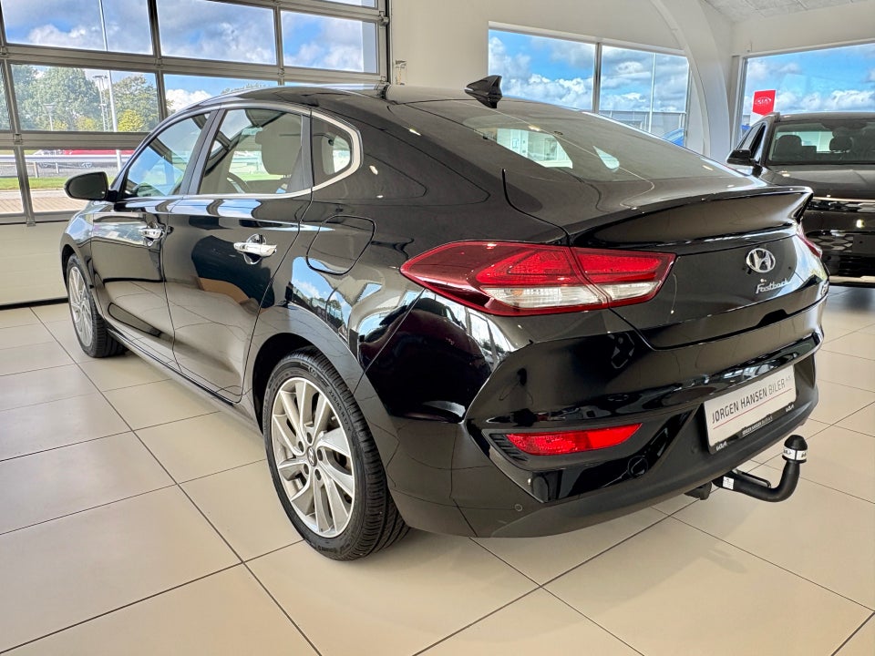 Hyundai i30 1,0 T-GDi Premium Fastback 5d