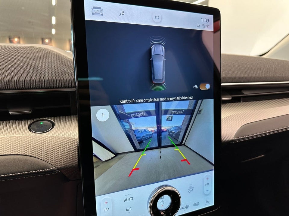 Ford Mustang Mach-E 98 Extended Range 5d