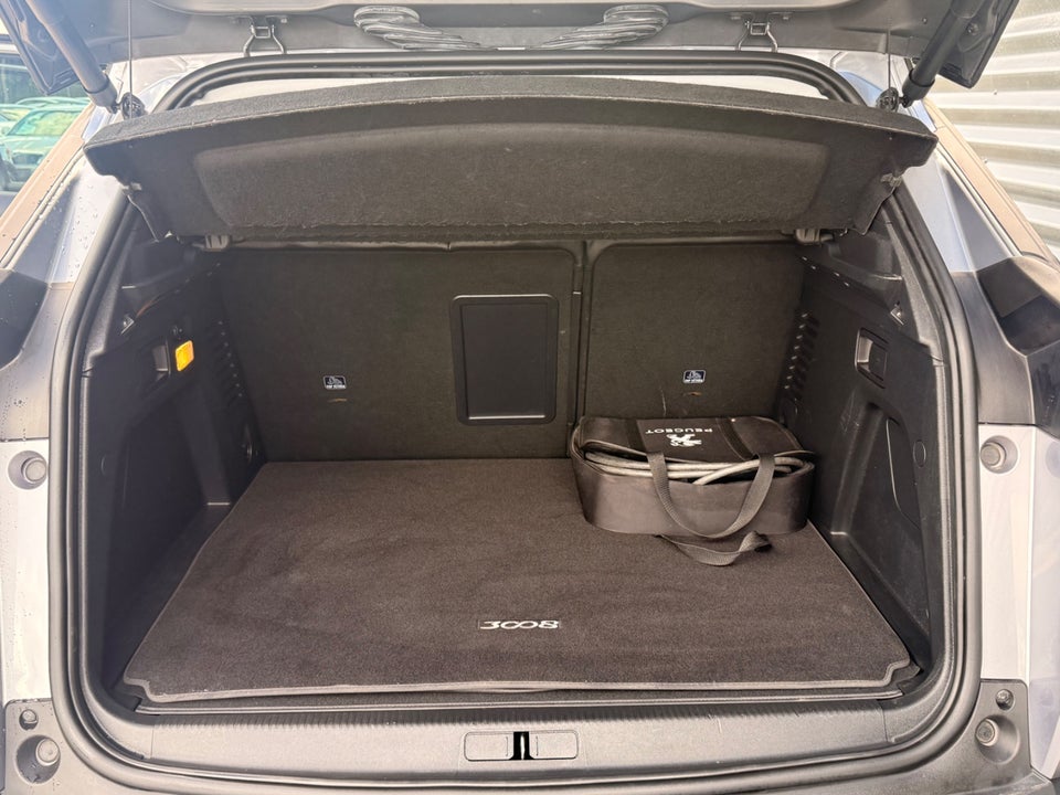 Peugeot 3008 1,6 Hybrid Selection Sport EAT8 5d