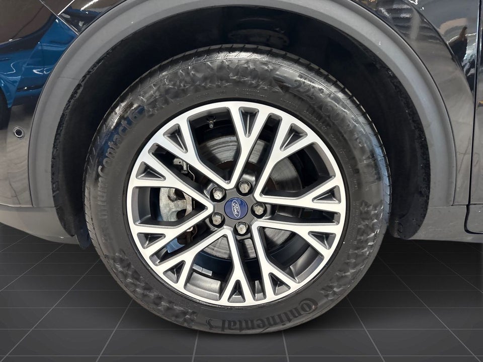 Ford Kuga 2,5 PHEV Titanium X CVT 5d