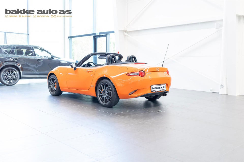 Mazda MX-5 2,0 SkyActiv-G 184 Roadster 30th Anniversary Edit. 2d