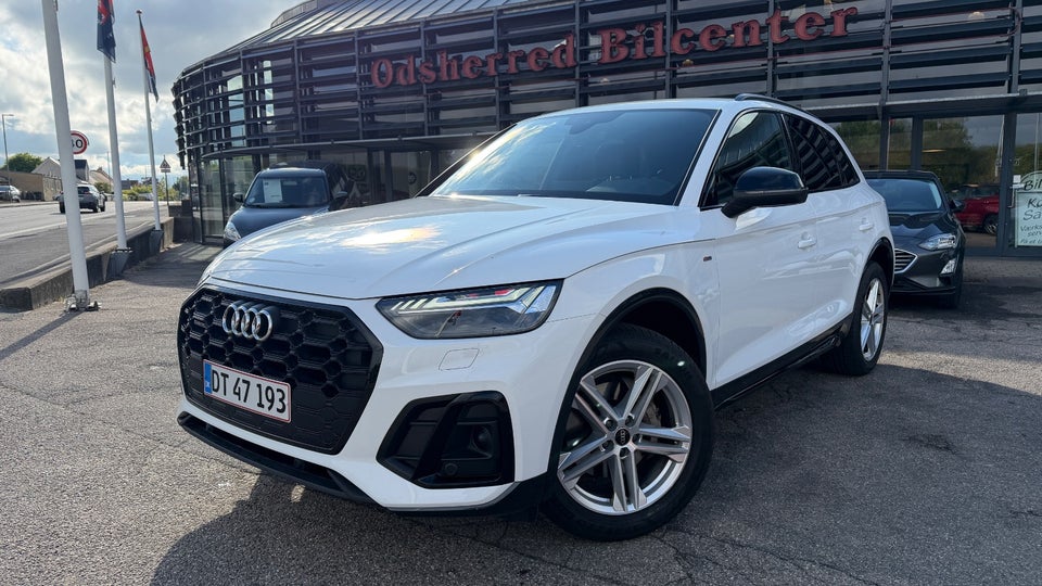 Audi Q5 40 TDi S-line Midnight Edition quattro S-tr. 5d