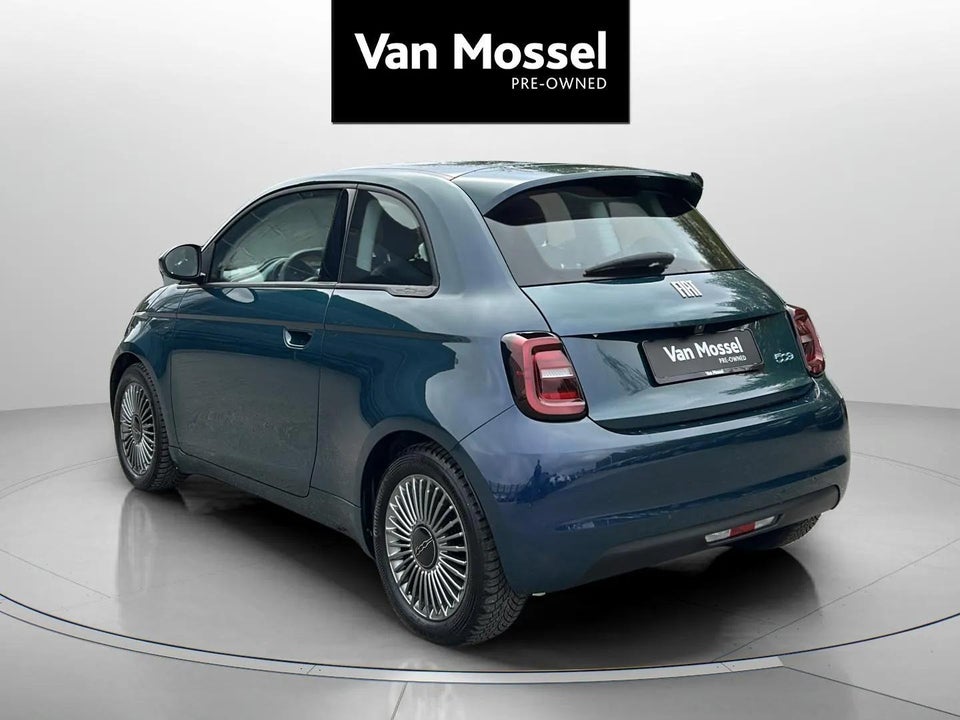 Fiat 500e 42 Icon 3d