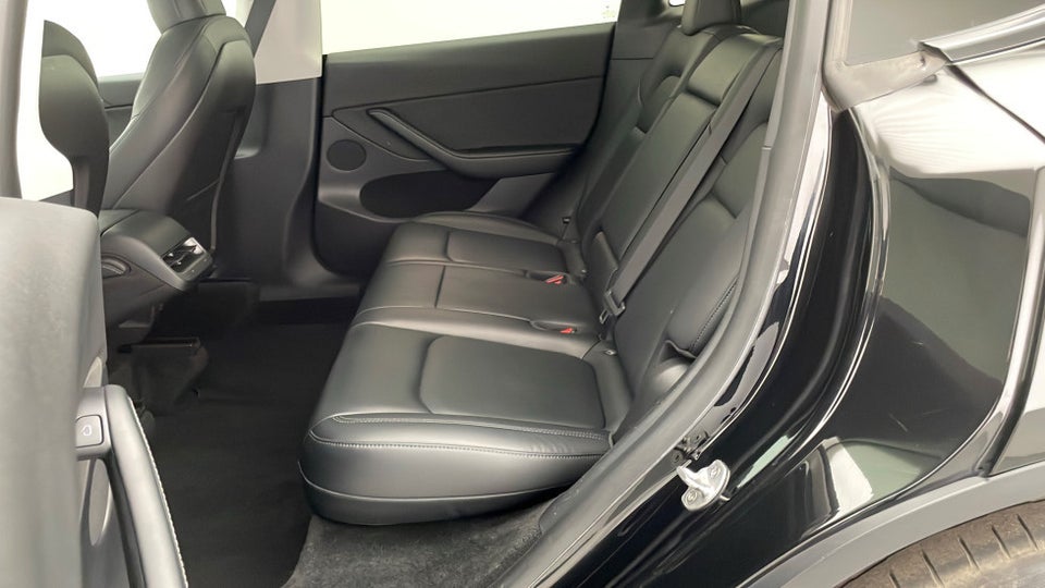 Tesla Model Y Long Range AWD 5d