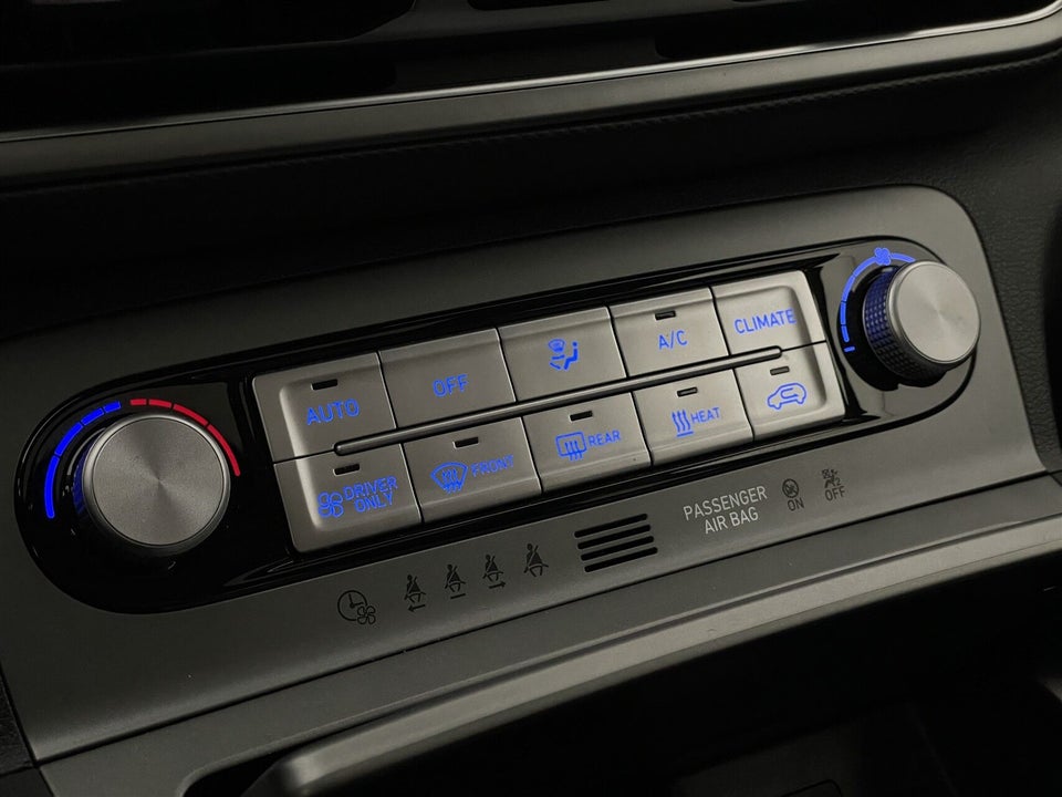 Hyundai Kona 64 EV Essential 5d