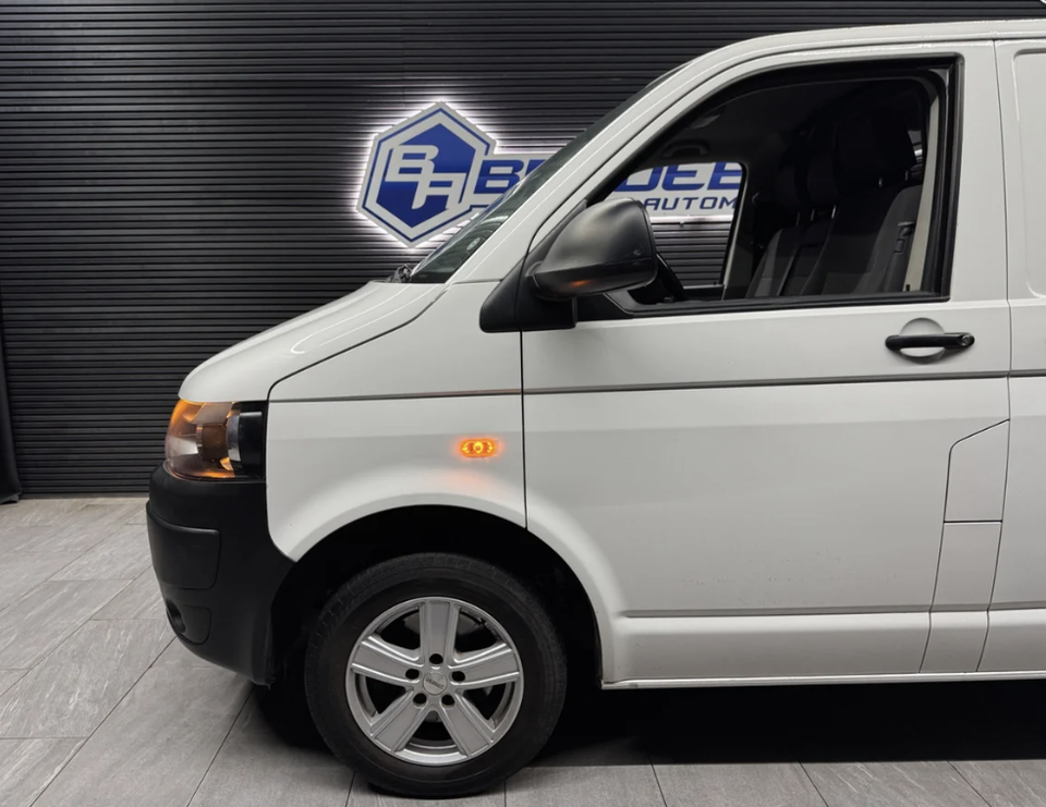 VW Transporter 2,0 TDi 114 Kassevogn lang 5d