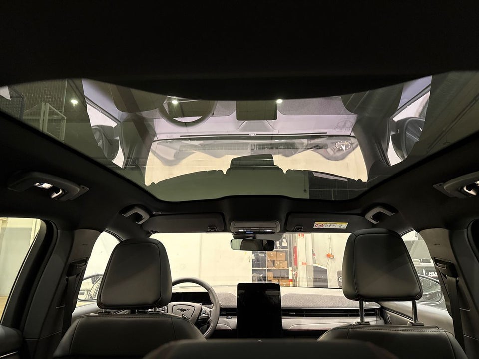 Ford Mustang Mach-E 91 Premium Extended Range AWD 5d