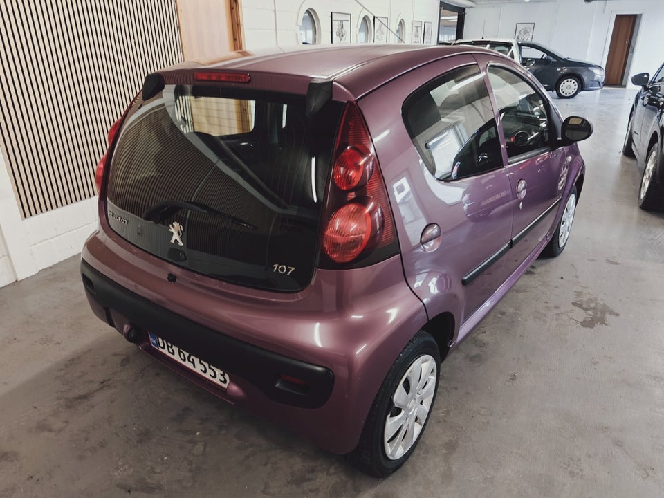 Peugeot 107 1,0 Trendy 5d