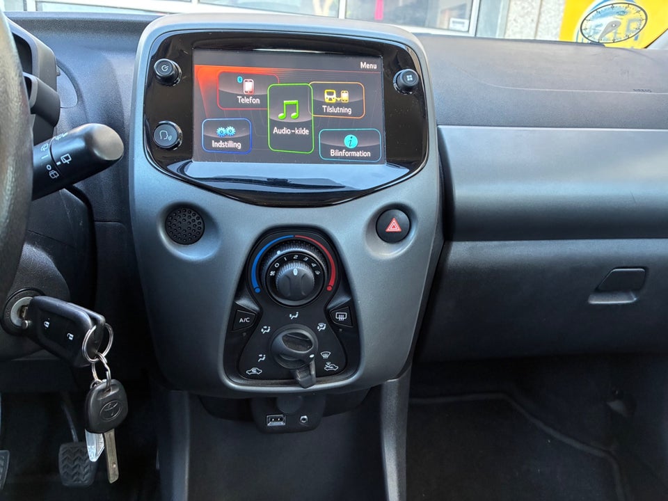 Toyota Aygo 1,0 VVT-i x-pression 5d