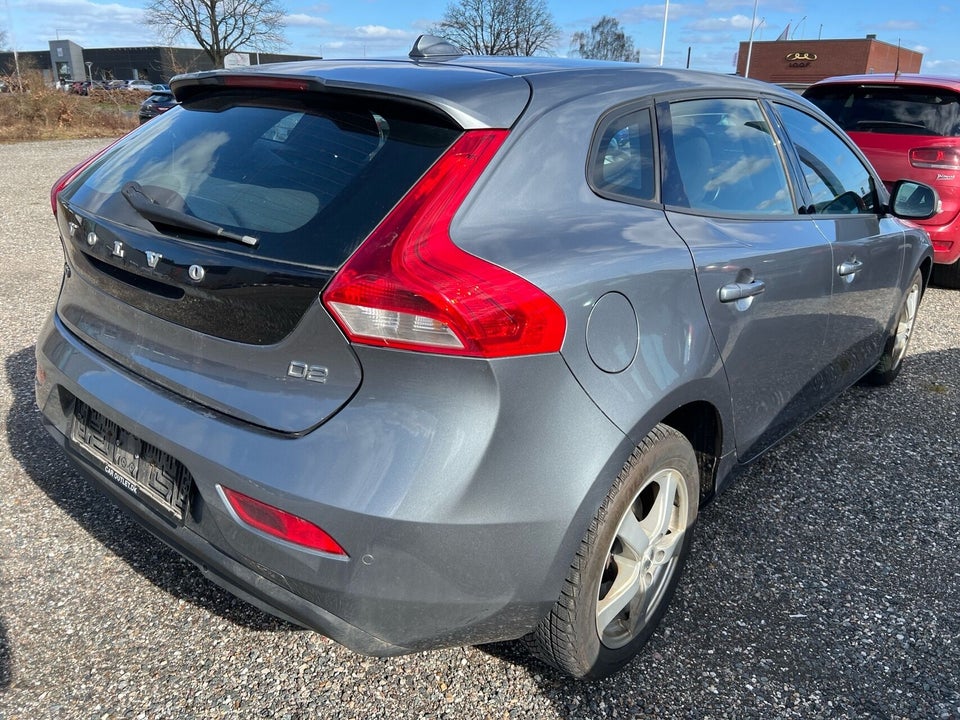 Volvo V40 2,0 D2 120 Kinetic aut. 5d