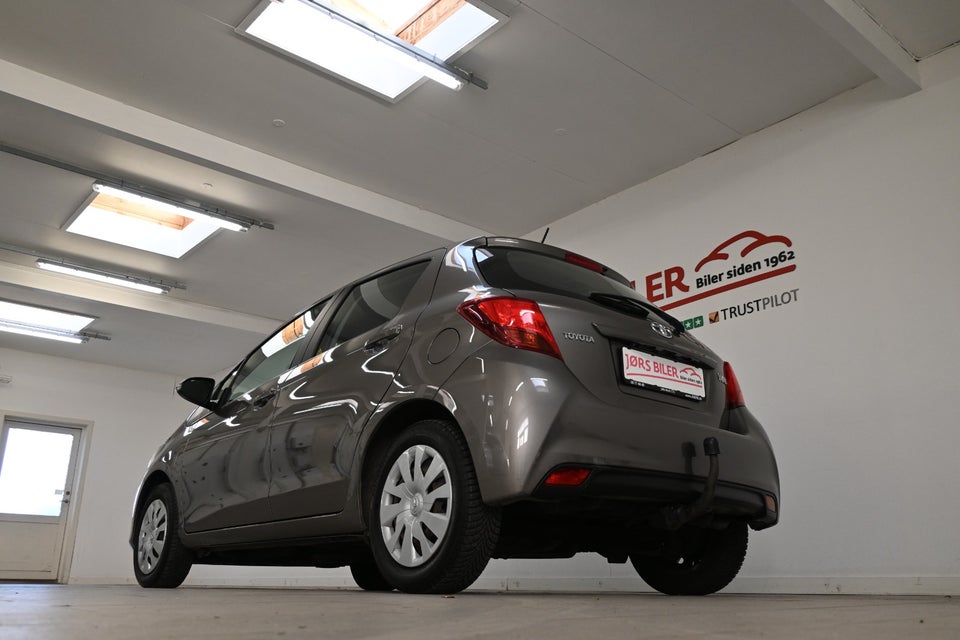 Toyota Yaris 1,3 VVT-i T2 Komfort 5d