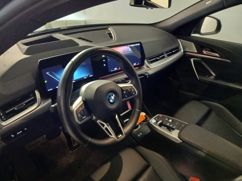 BMW iX2 eDrive20 Fully Charged M-Sport 5d