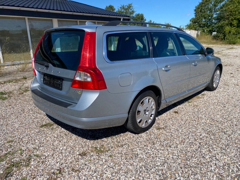 Volvo V70 1,6 D DRIVe Summum 5d