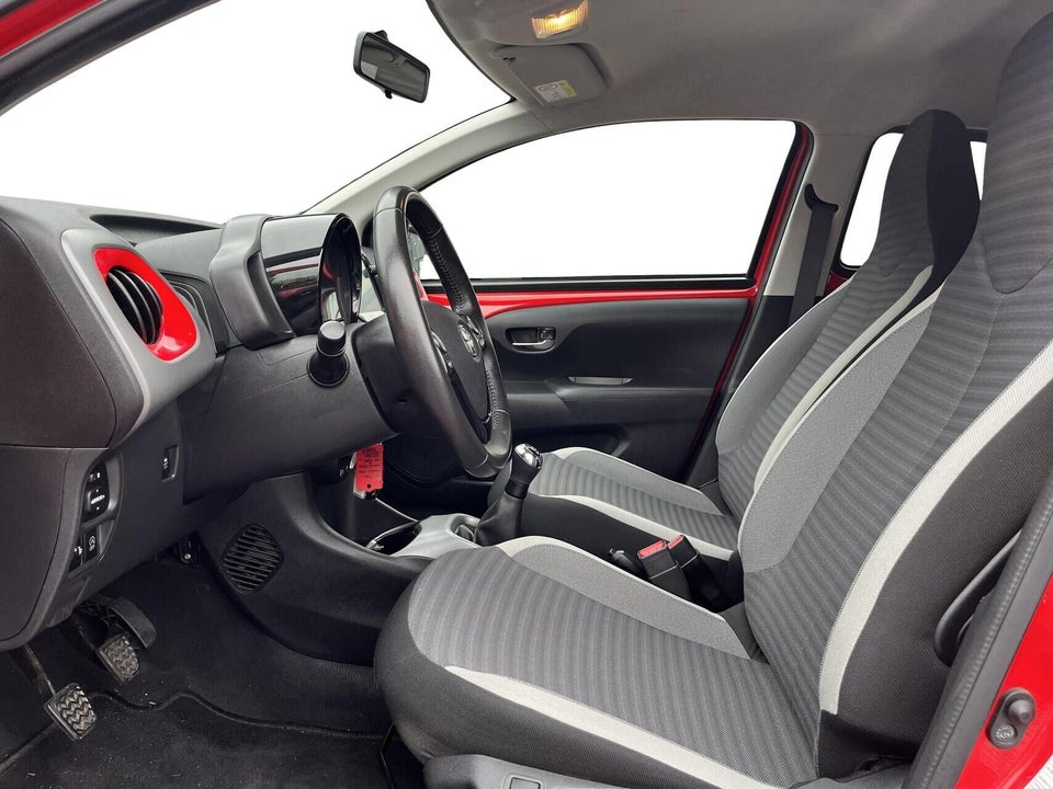 Toyota Aygo 1,0 VVT-i x-pression 5d