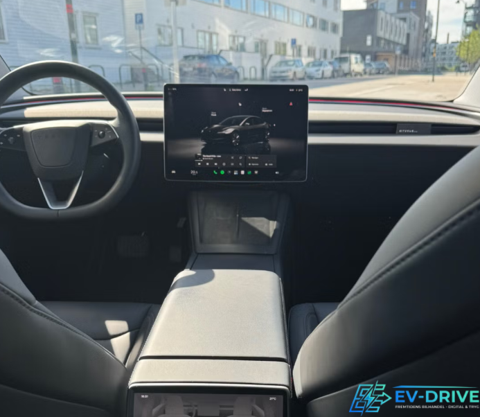 Tesla Model 3 RWD 4d