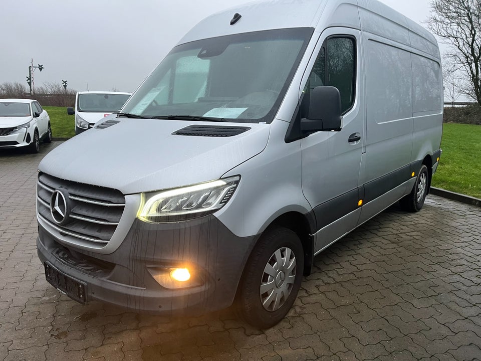Mercedes Sprinter 319 3,0 CDi A2 Kassevogn aut. RWD