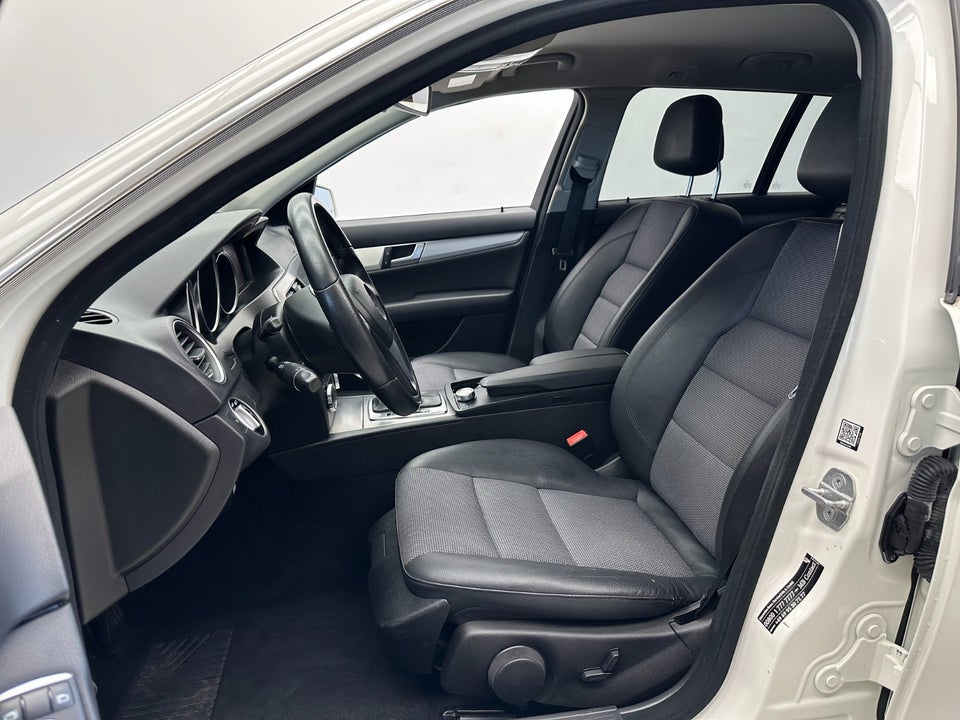 Mercedes C200 2,2 CDi Avantgarde stc. aut. BE 5d