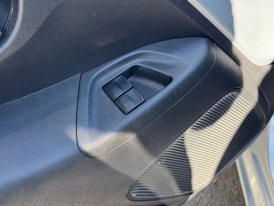 Toyota Aygo 1,0 VVT-i x-play 5d