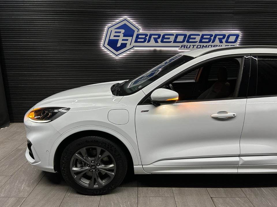 Ford Kuga 2,5 PHEV ST-Line CVT 5d