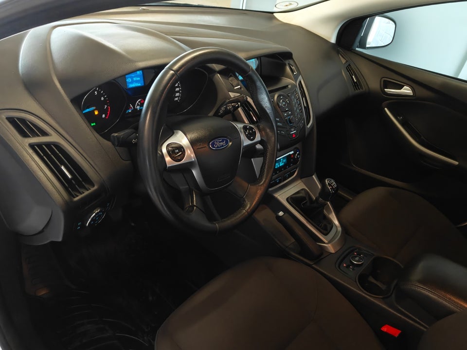 Ford Focus 1,0 SCTi 100 Titanium stc. 5d