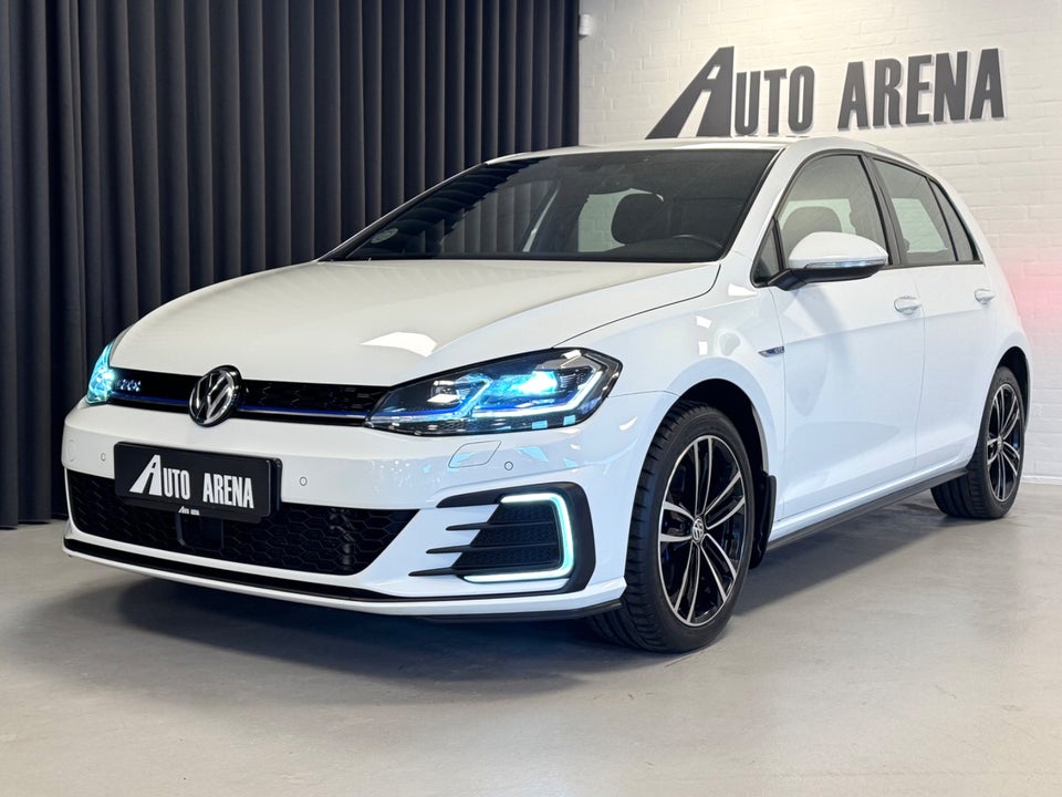 VW Golf VII 1,4 GTE DSG 5d