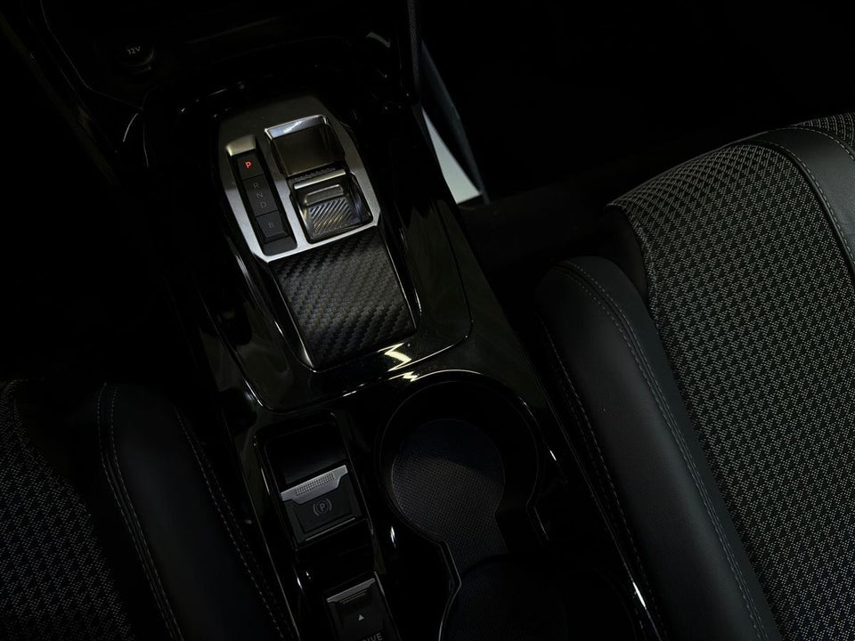 Peugeot e-208 50 GT 5d