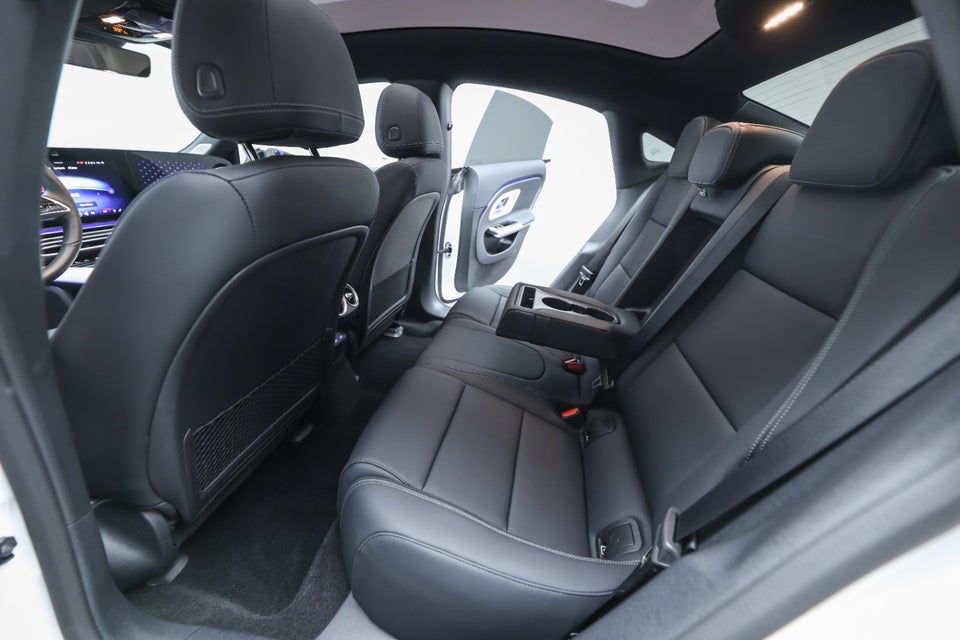 Mercedes CLA250+ EQ Progressive Premium Plus 4d